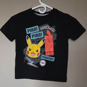 💥Host Pick💥Pokemon Pikachu T-Shirt Size S (6)